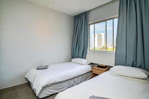 Coastal Bliss, 3BR Umhlanga Apartment With Ocean View