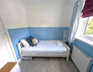 Chichester House I Free Parking I Nearby Beaches I Chichester Holiday Properties