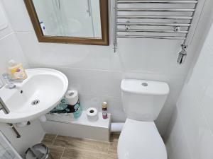 London Oldbury house rooms