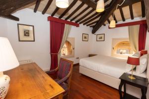 Pantheon Rondanini Luxury Penthouse