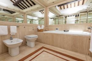 Pantheon Rondanini Luxury Penthouse