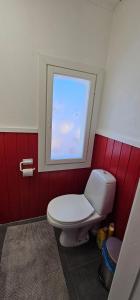 Air contioned and furnished half of semi detached house