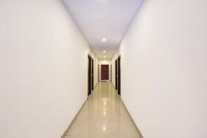 Super Collection O jagadamba Junction near Beach Road