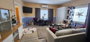 Air contioned and furnished half of semi detached house