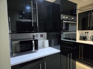 Stylish Home to rent 100m from the Etihad and CoOp Live