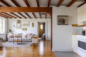 Lakefront Getaway in Hagaparken Central Stockholm