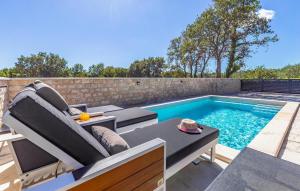 Amazing Home In Krnica