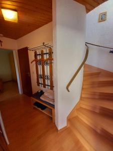 Eifel Urlaub mit Hunden Ferienhaus Schwalbennest Schalkenmehren