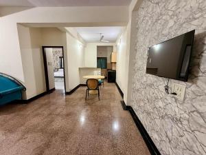 Hillview Residency