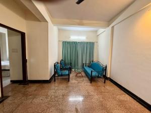 Hillview Residency