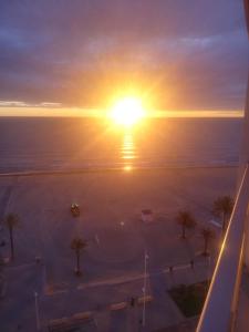 Studio 1st line with sea views and pool in Gandia playa