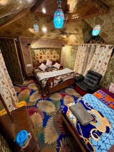 Majestic empire group of houseboat