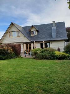 Casa en la playa con vista al mar