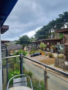 Towan Valley, Porthtowan - Coastal 3 Bedroom Eco-Home with Hot Tub