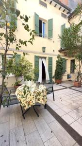 Corte Onorata - Manu Maison