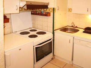 Grand appt 6 pers avec balcon plein sud près du centre - FR-1-322-203