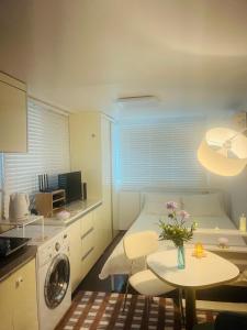 압구정역 도보 6분,강남,신사