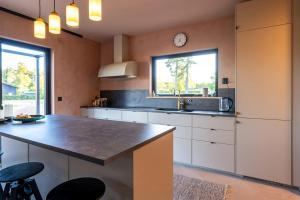 Designer Cabin With Guest House At Lake Mullsjö