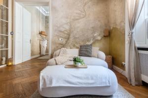 Wabi Sabi Nest w Garage