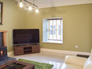 Dairy Cottage - Uk39522