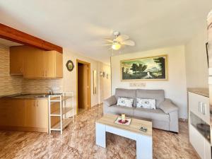 Loix Playmon Park Apartment
