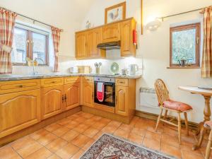 Rickyard Cottage- Uk45535