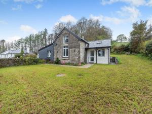 Rhydyfran Coach House