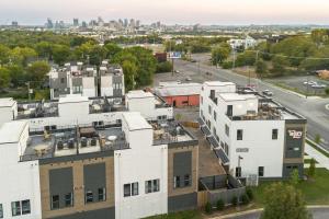 Luxe 4BR Retreat with Hot Tub & Skyline Deck
