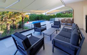 Amazing Home In Kastel Stafilic 