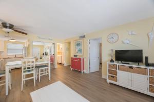 Poolside 2nd Floor 2b 2b - Surf Song #225