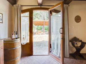 Farmhouse in Tuscany with Pool & Vineyard View