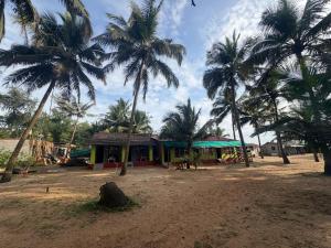 Coco beach front stay