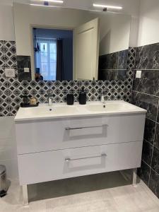 Sylo-V CHAMBRE EDGAR