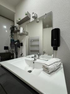 Cosy F2 , Marx Dormoy A WIFI