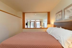 203 Village Gate condo