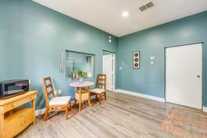 Peaceful Weekend Rendezvous! Odessa Apartment