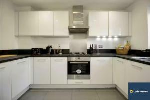 Reading 3 Bedroom Close toAmenities wParking