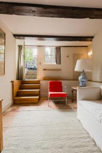 Charming souterrain studio at Bloemgracht 30