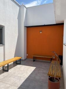 Apartamento completo com varanda e piscina