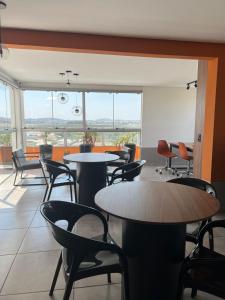 Apartamento completo com varanda e piscina