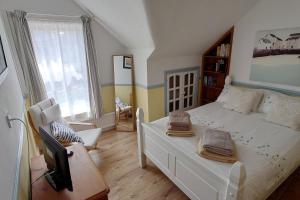 House - Sleeps 8 - Pet friendly - Garden - Parking