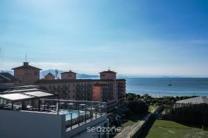 Spot Jurere sofisticação à beira mar - SPJs