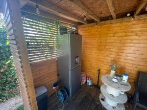 Modern 2-Bedroom Home with Garden in London