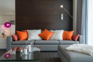 Luxury Suites at Palms Place