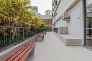 Piscina, rooftop e academia a poucos passos da PUC