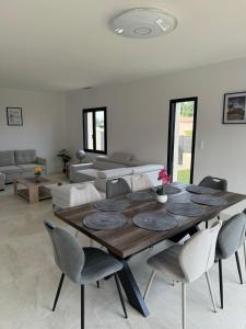 Grand villa de luxe avec piscine