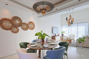 Elegant 2BD, Golf Course Views