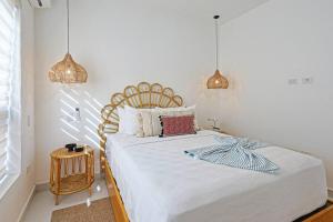 Elegant 2BD, Golf Course Views