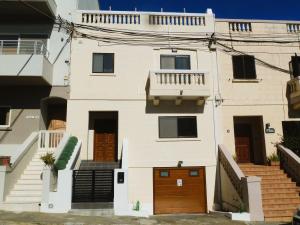 Bright & Spacious Private Room, Bathroom & Terrace in Swieqi, Prime Location! - Ubytování bez kategorie ve městě Is-Swieqi