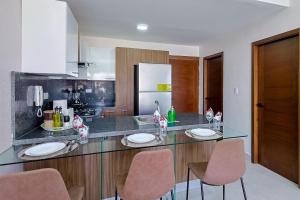 Comfy 1BR Centric Apt King Bed